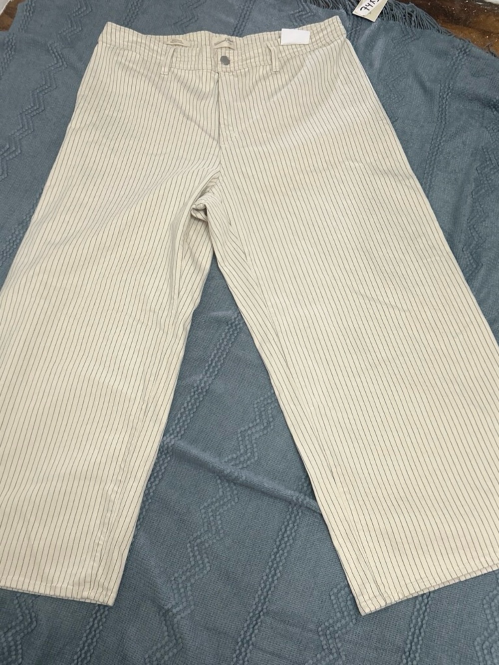 Universal Thread Cream and Black Pinstripe Wide-Leg Pants